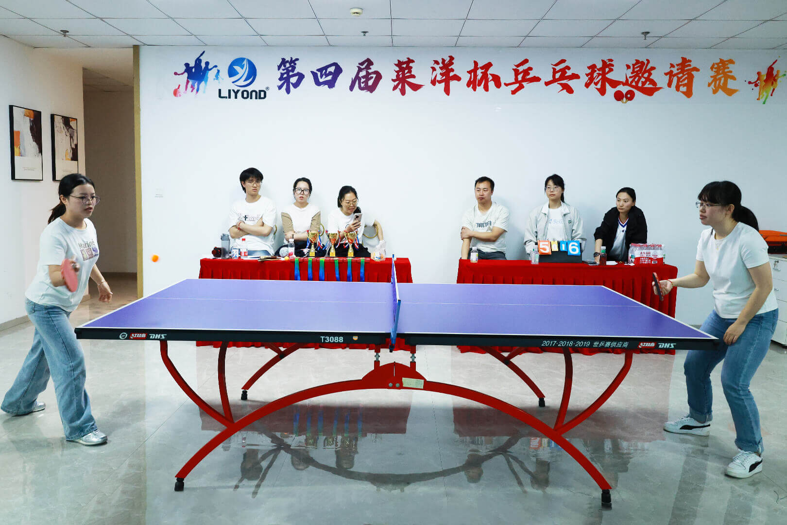 Highlights of table tennis competition (2)